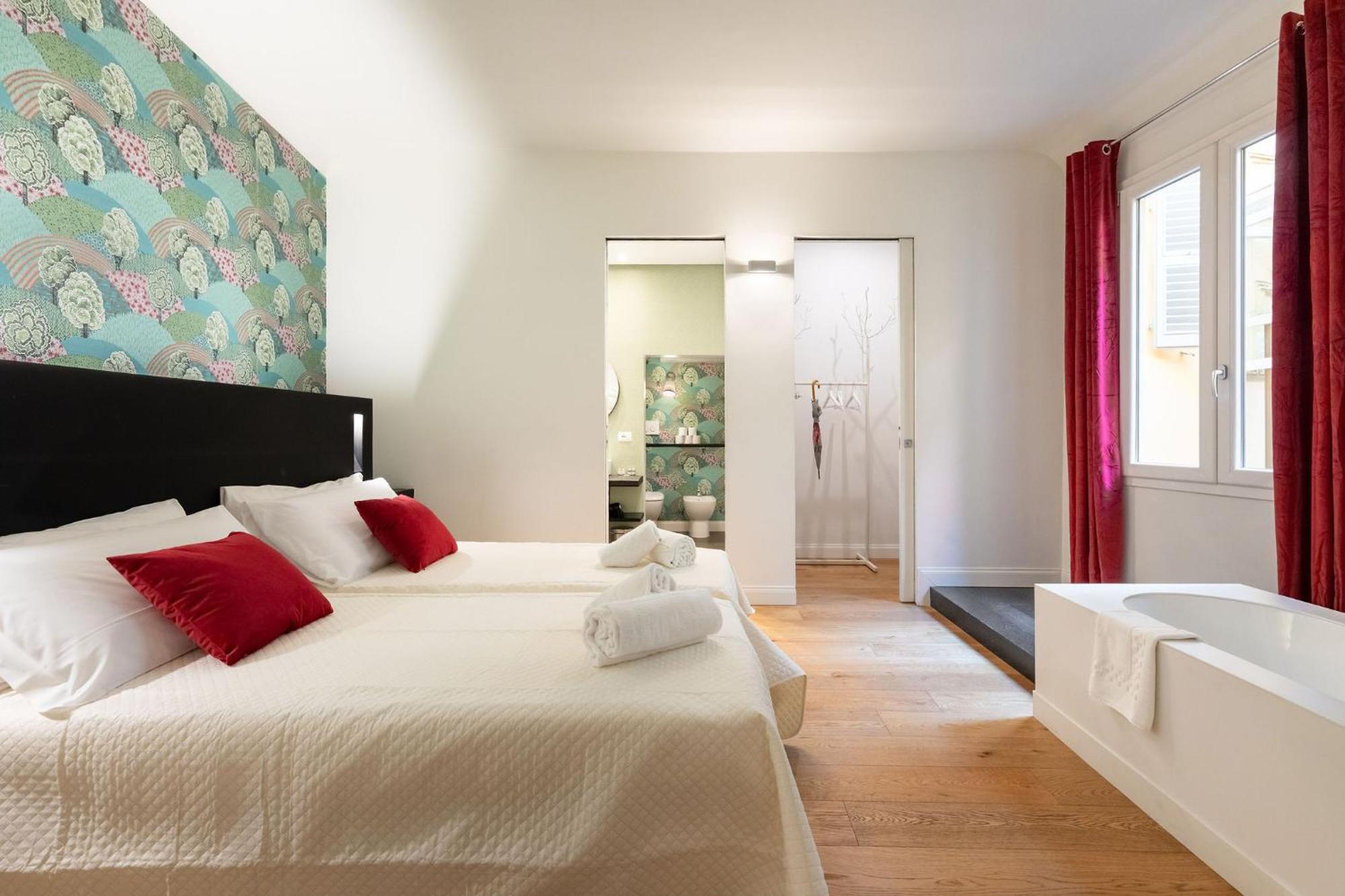 Keys Of Italy - Tornabuoni 5 Tot - Luxury *