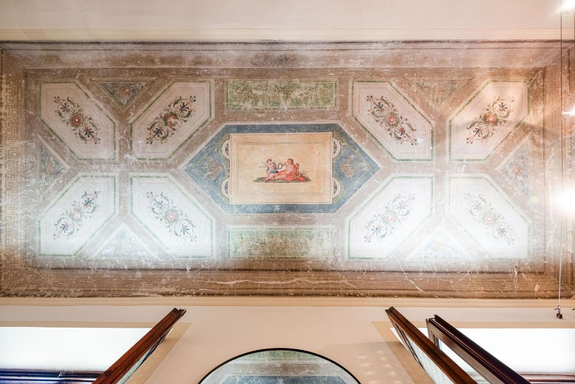 Unyca - La Loggia Apartment