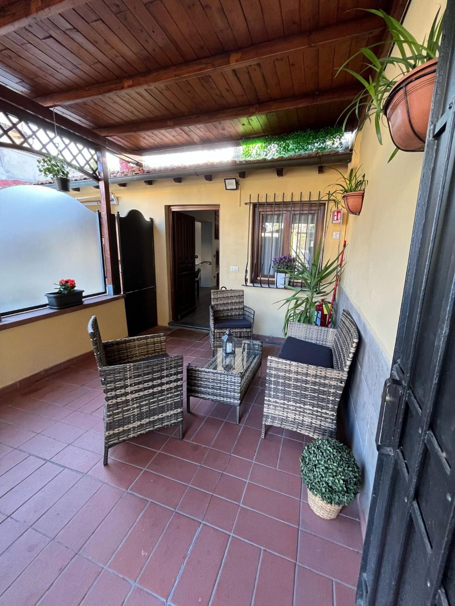 San Gaggio With Patio Apartment