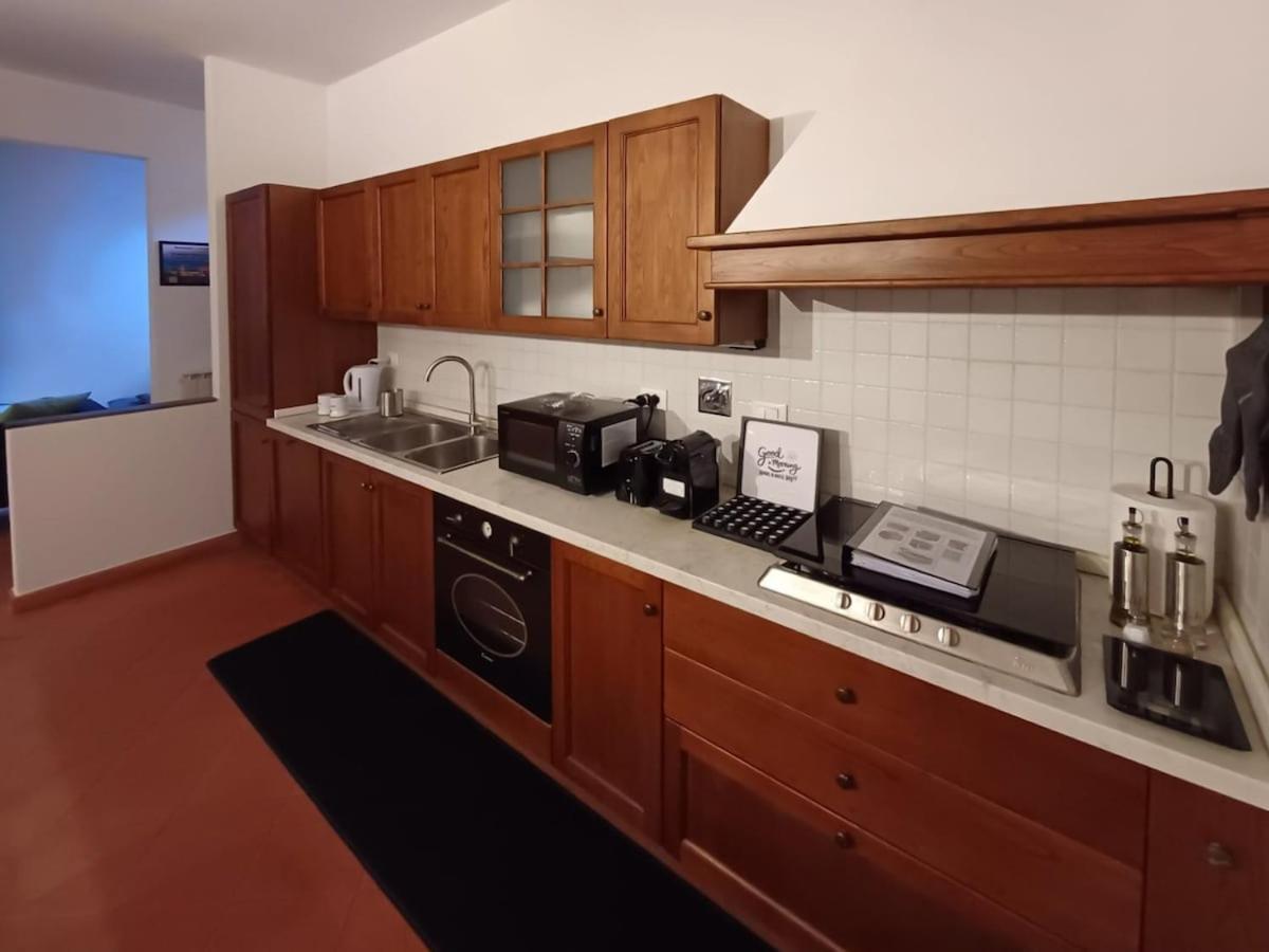 Comodo Appartamento Con 2 Giardini E Vasca Idromassaggio Apartment