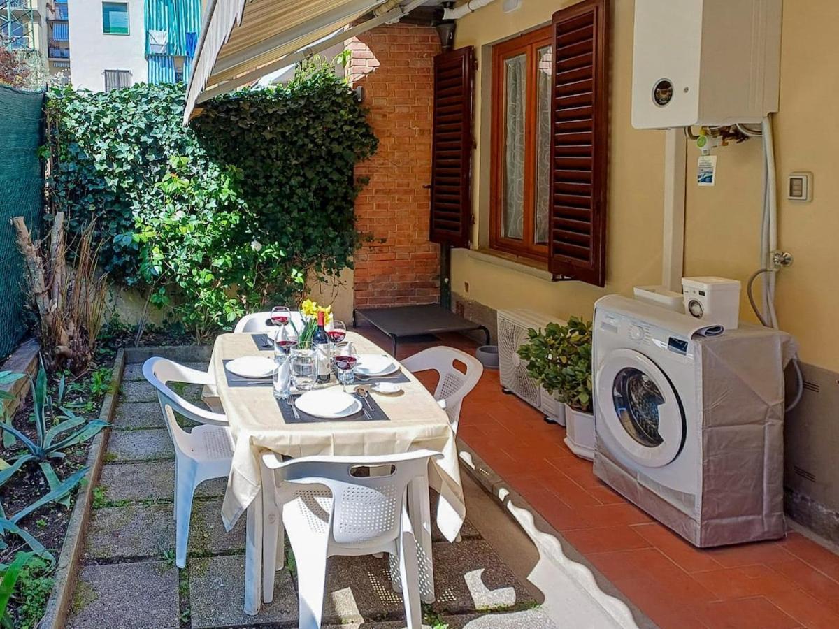 Apartment Comodo Appartamento Con 2 Giardini E Vasca Idromassaggio