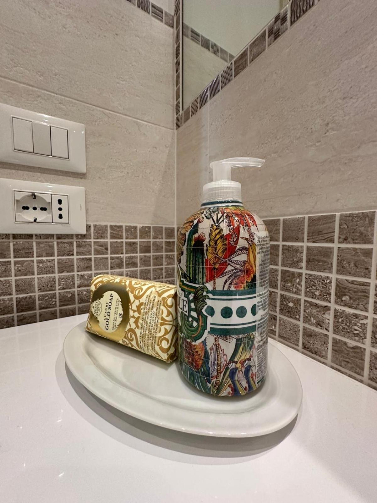 Apartment Lungarno Vespucci Charming Florence