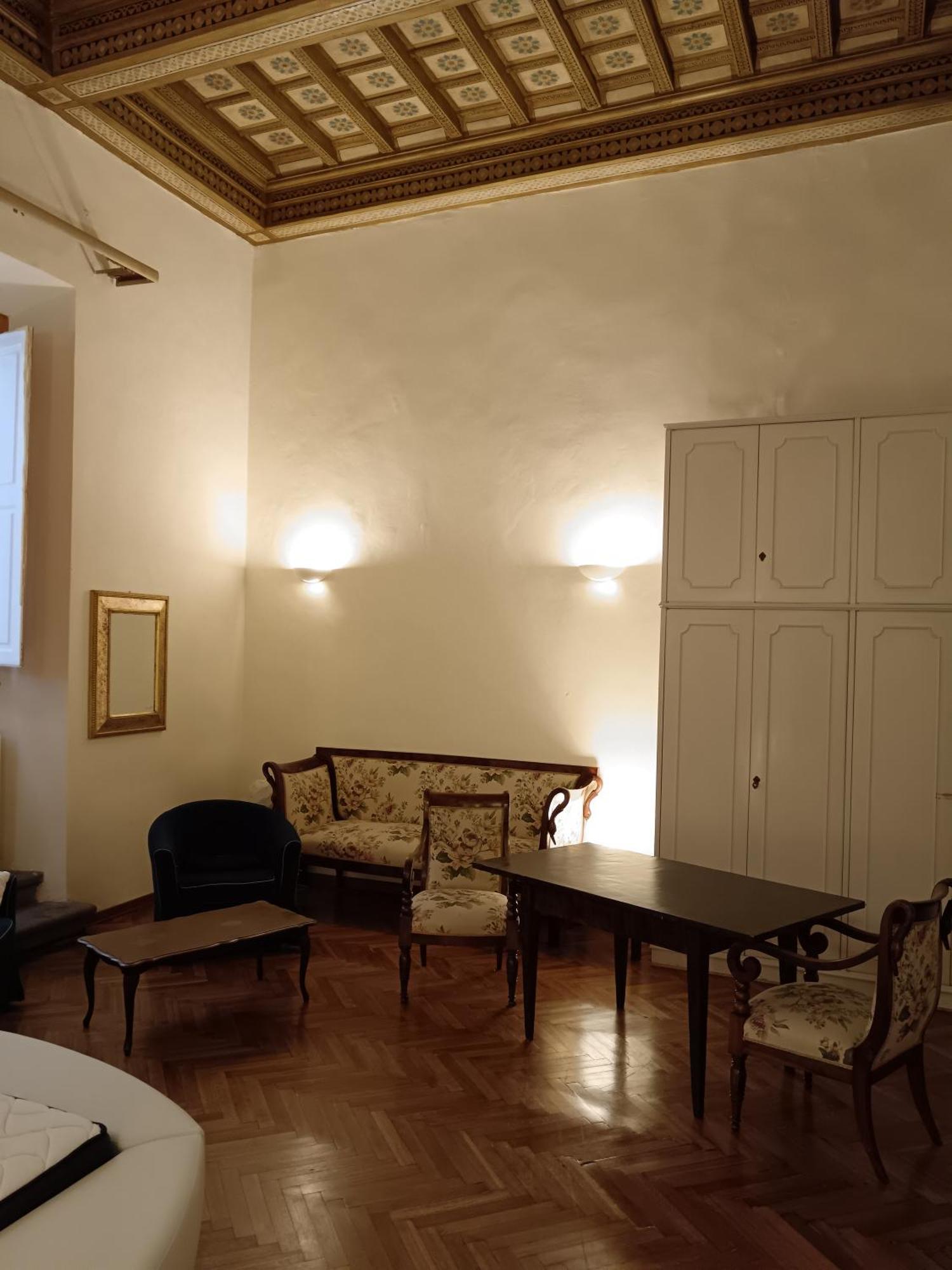 Apartment Luna In Florence