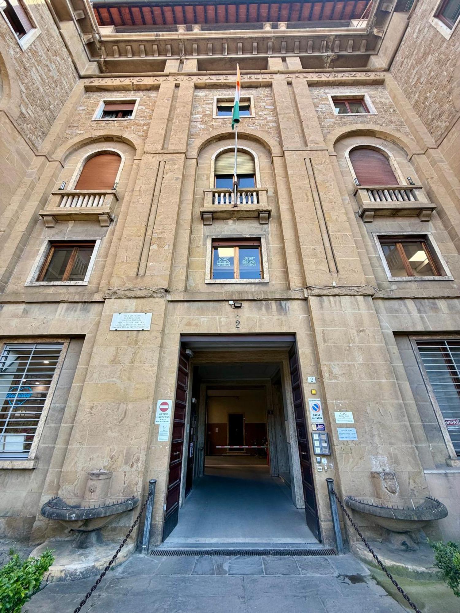 Apartment Casa Ugo Porpora 102 In The Historic Center