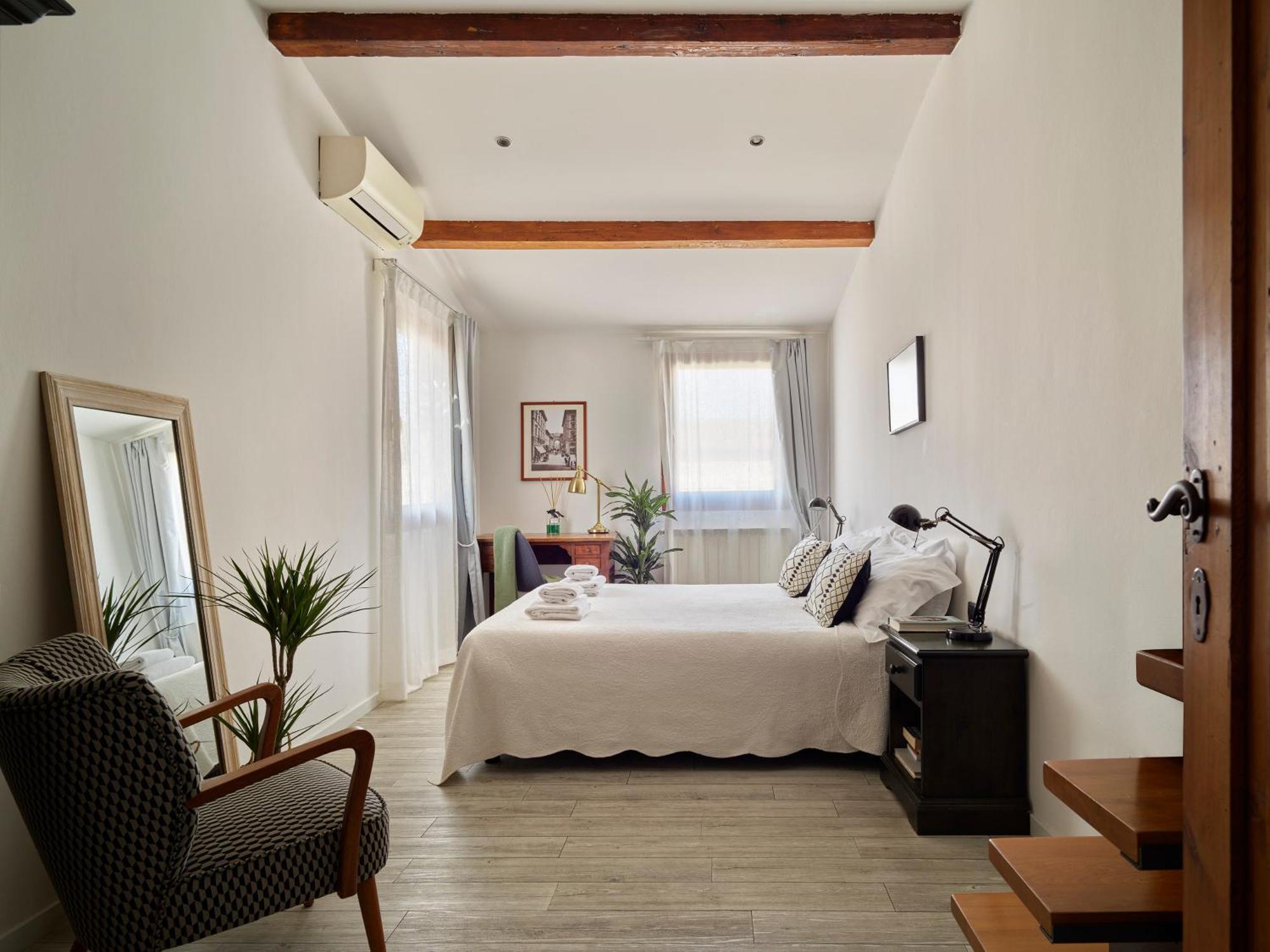 On The Duomo - Super Chic Apartment *