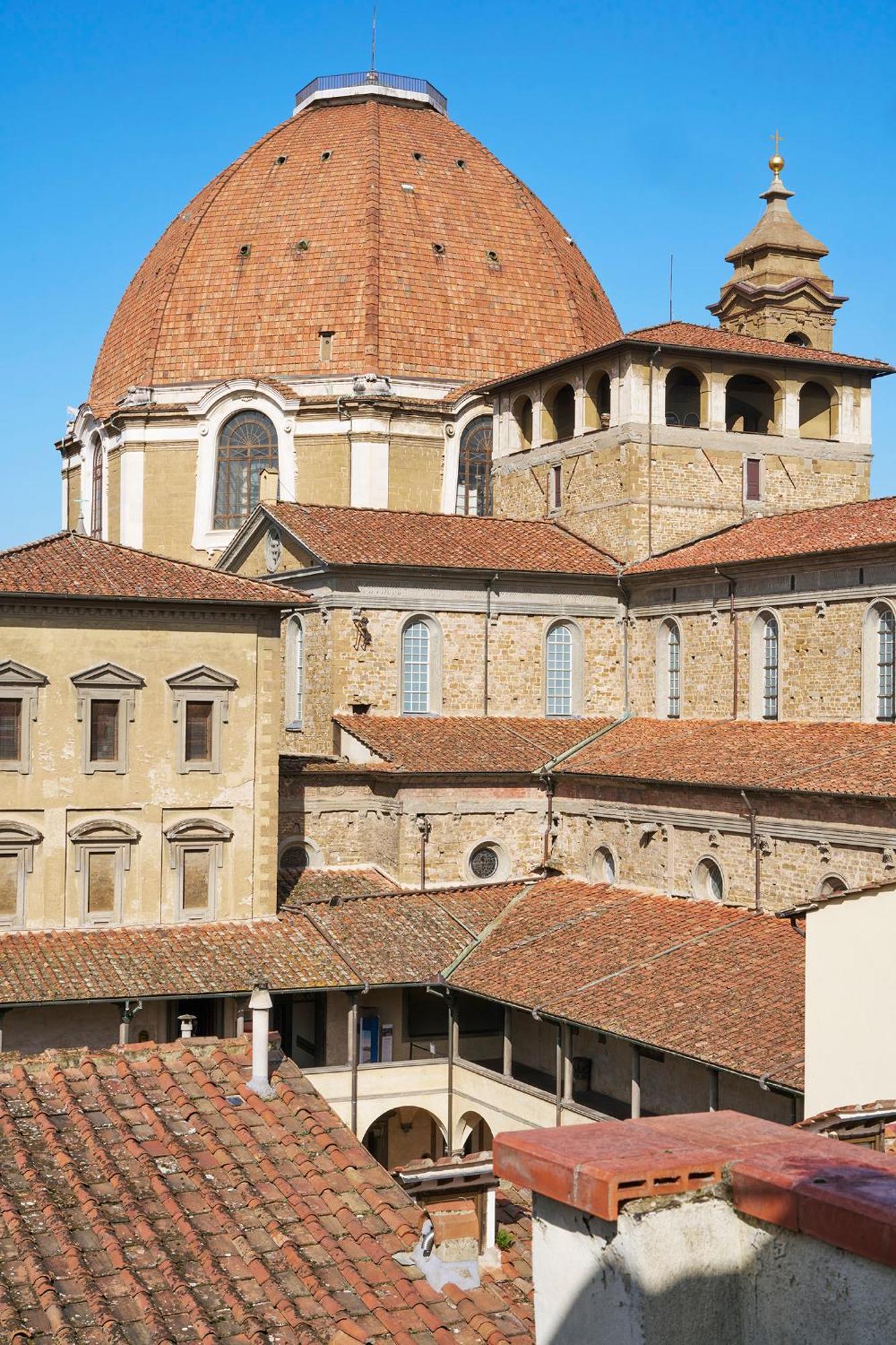Apartment On The Duomo - Super Chic Florence