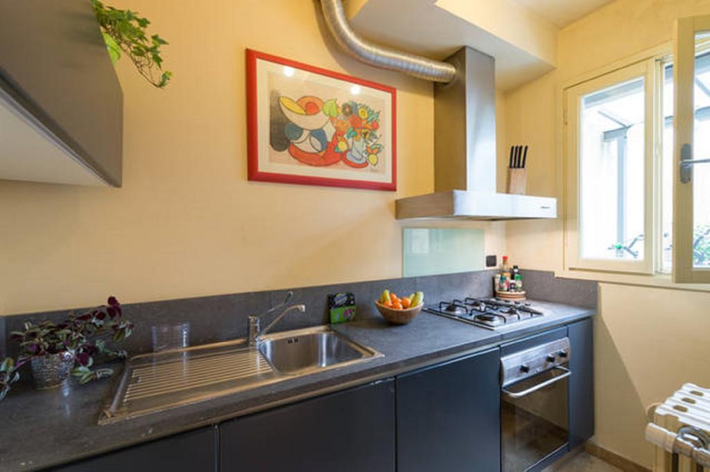 Nadia's Lovely - With Private Garden And Jacuzzi Appartamento *