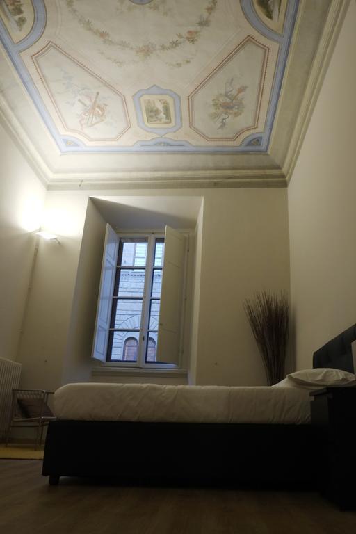 Strozzi Luxury *