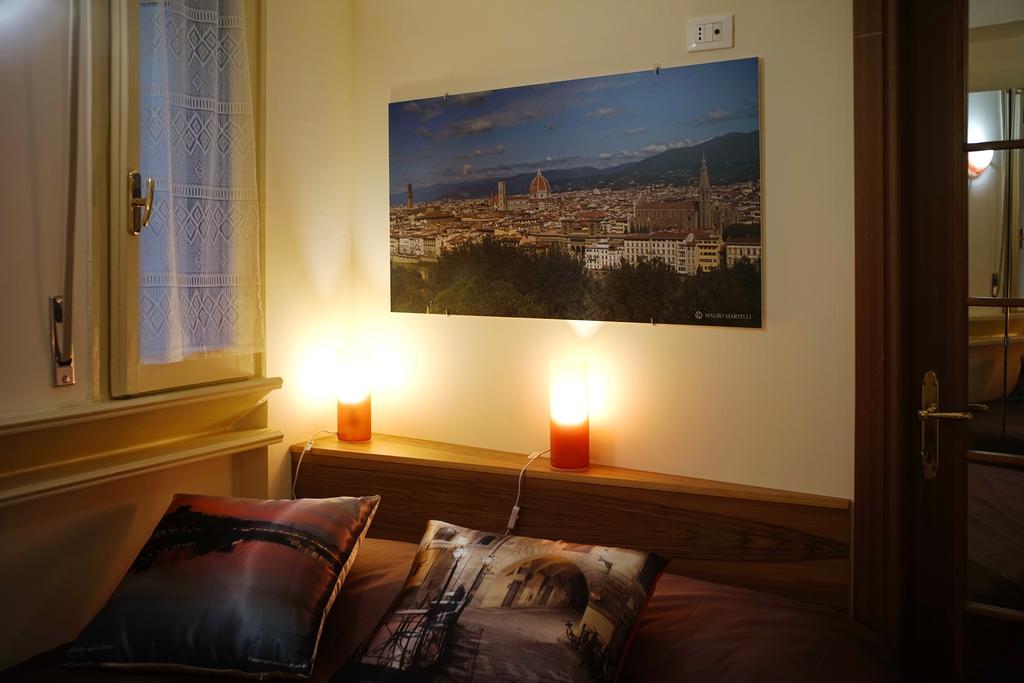 Ponte Vecchio - Guicciardini N. 10 *