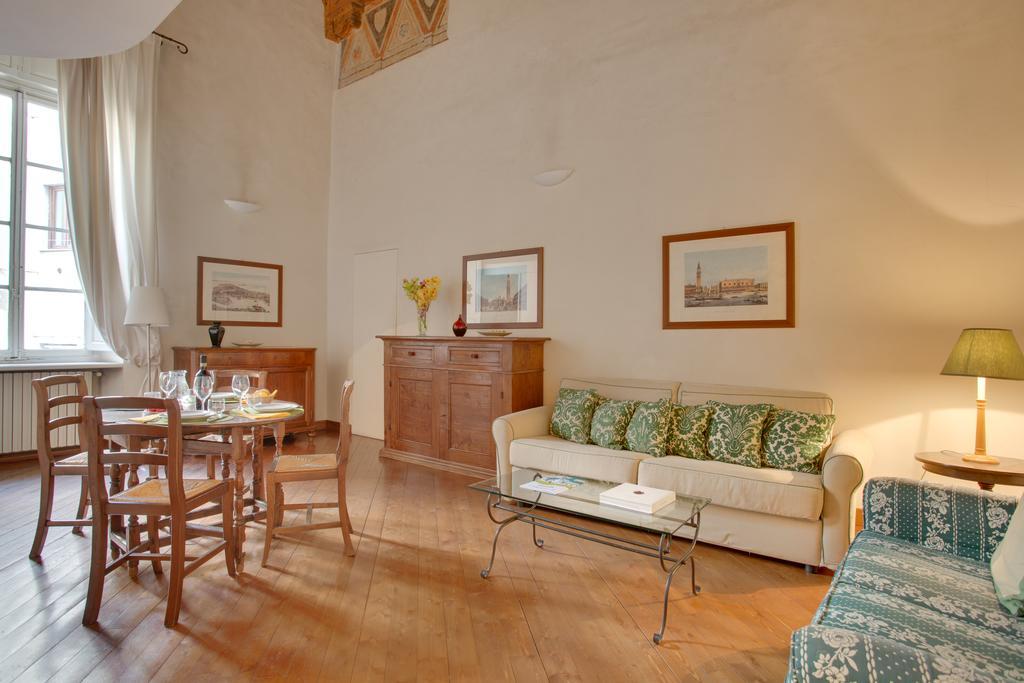 Family Palazzo Salviati Apartment