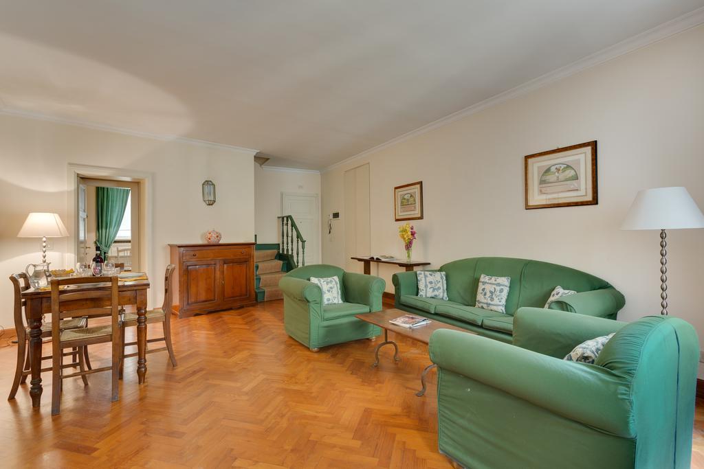 Family Palazzo Salviati *