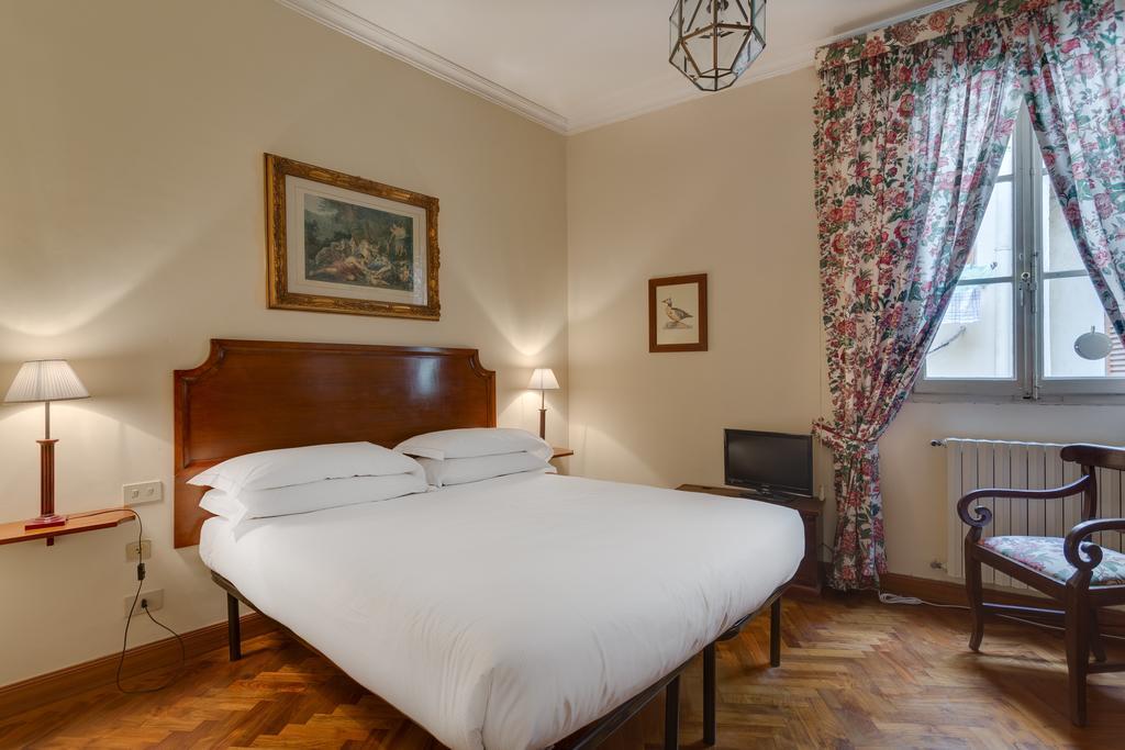 Family Palazzo Salviati Apartment Florence
