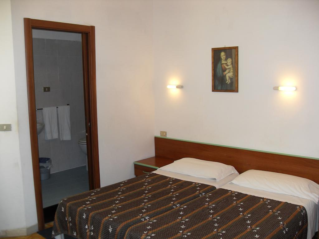 Guest house Mary's House *
