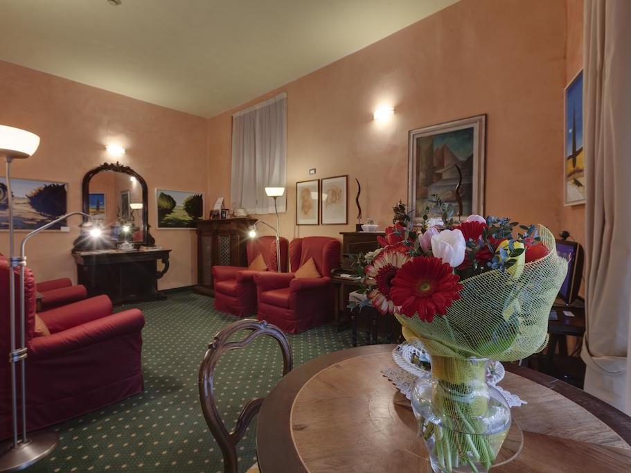 Hotel Arizona 3*