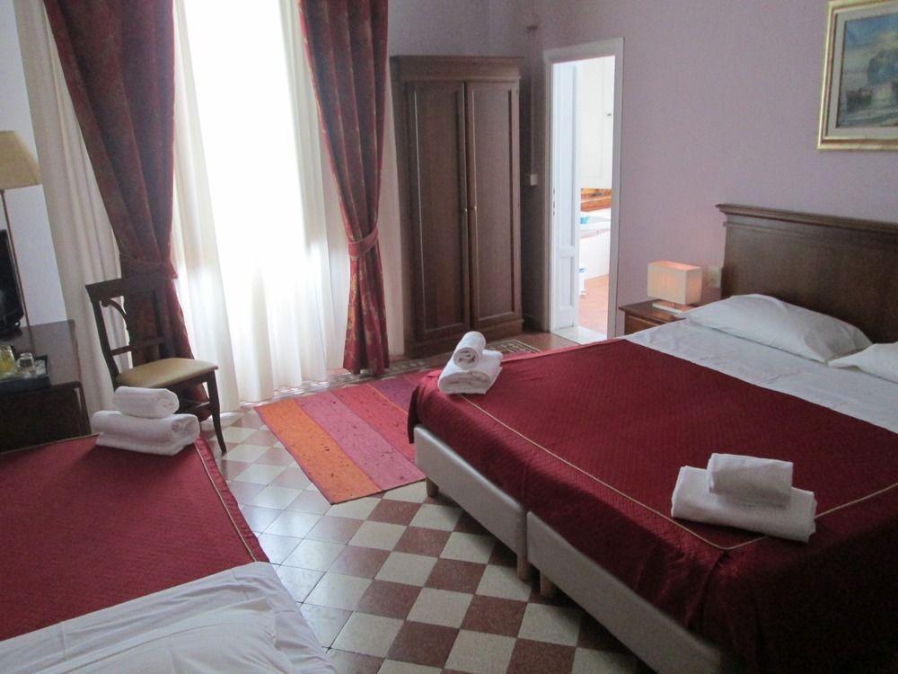 Astrid Hotel