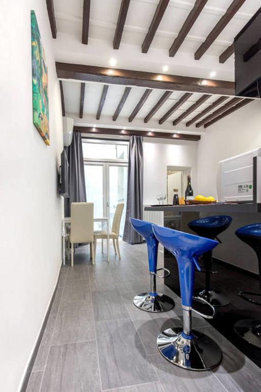 Apartment Gauguin Modern House