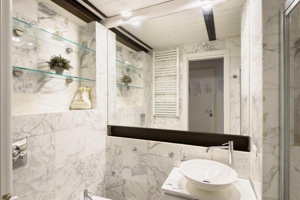 Two-bedroom Close To Mercato Centrale Apartment *
