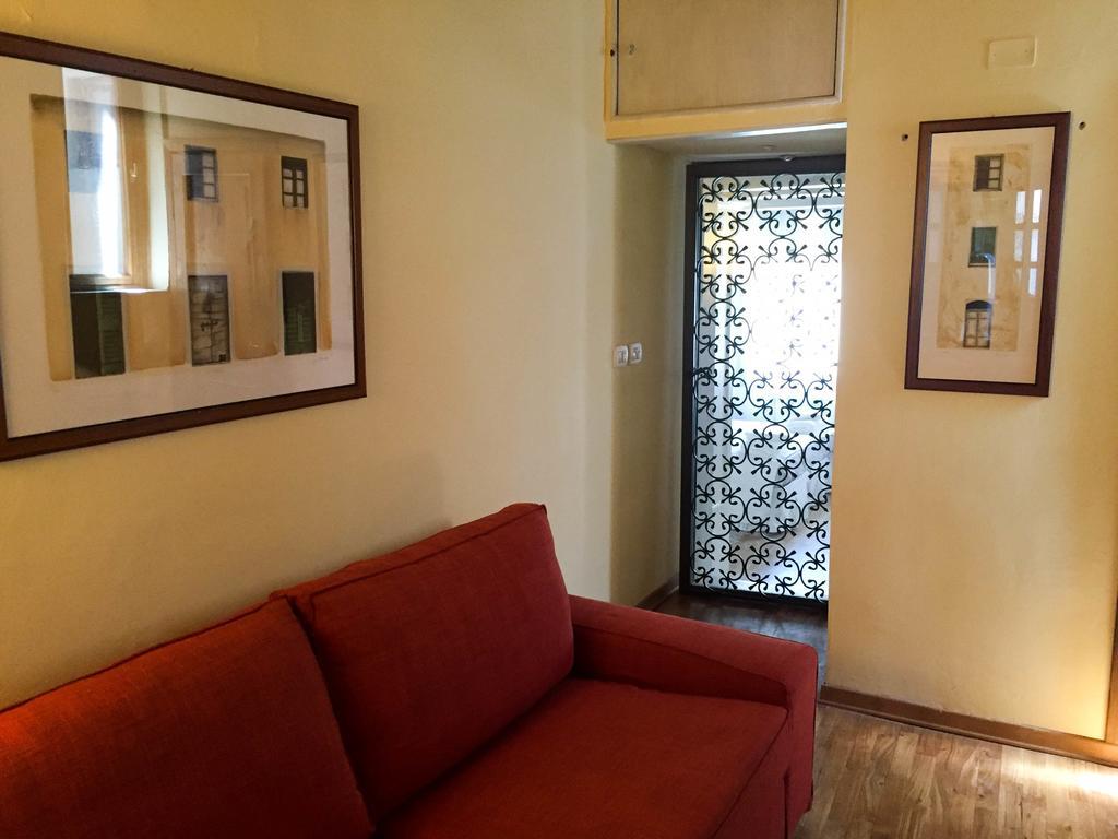 Apartment Finestra Su