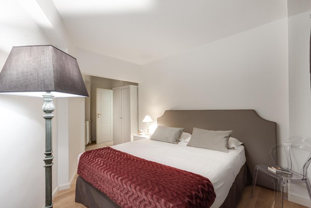 - Ponte Vecchio Guelfo Apartment