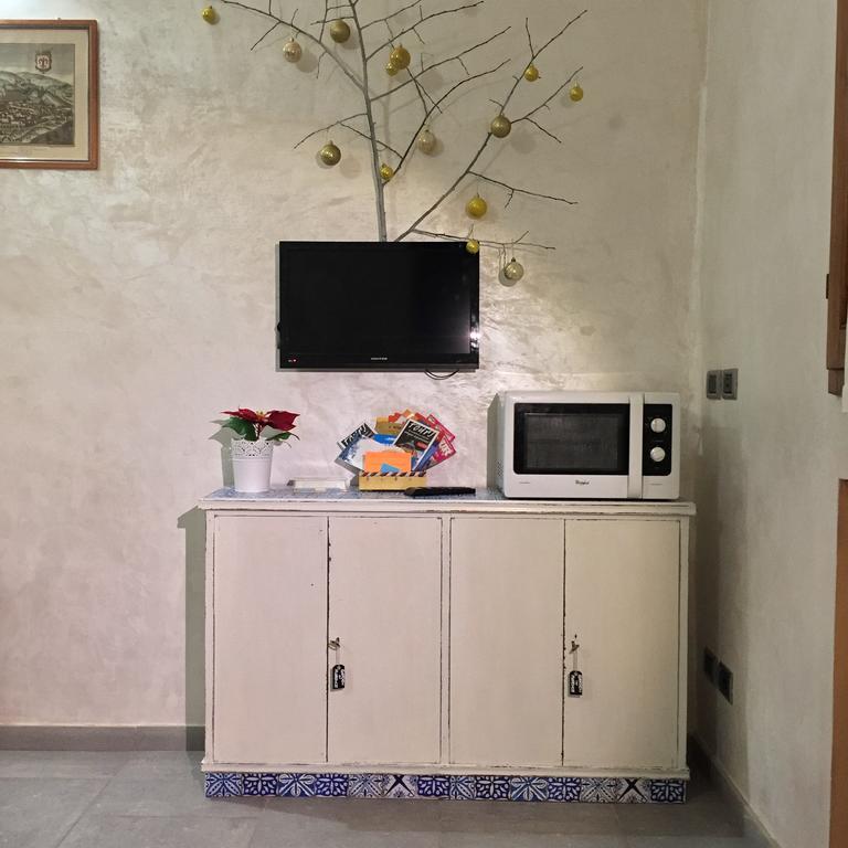 Apartment Garden In Florence