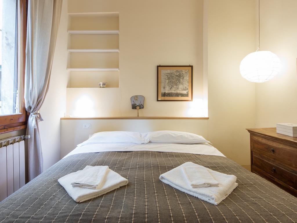 Tower House Apartment *