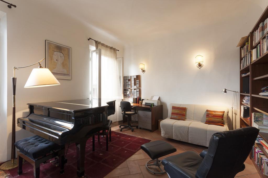 Grand Piano Florence