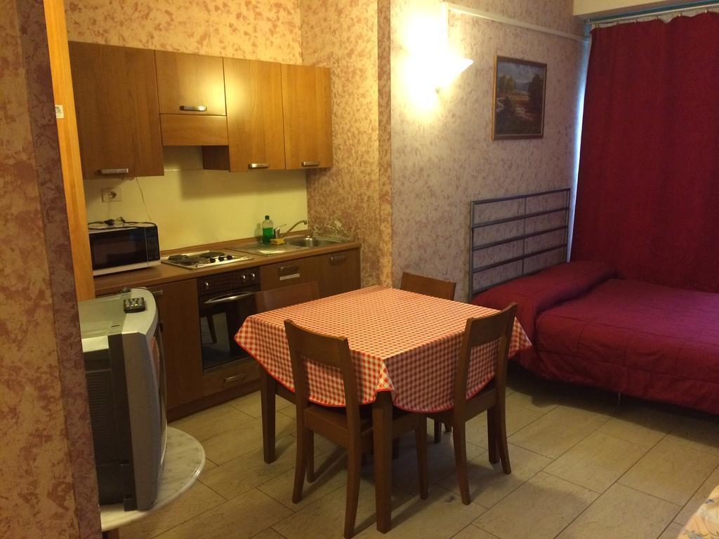Gemini Apartment *