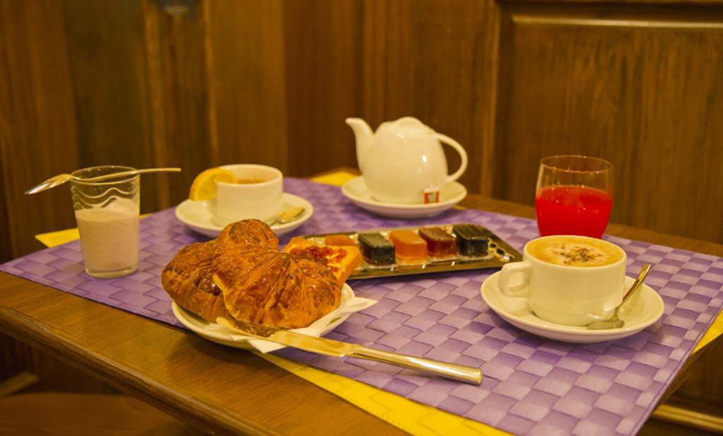 Hotel Santa Croce 2*