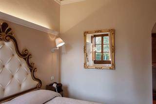 Agape - Art In Hotel