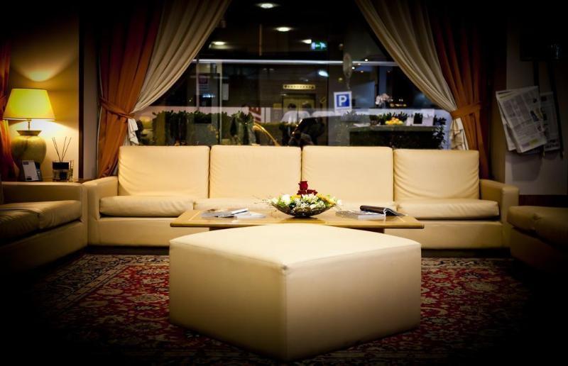 Western Chc Hotel