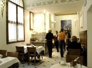 Camilla Guelfa Hotel