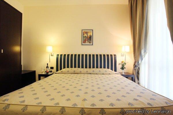 Hotel Airport 4*