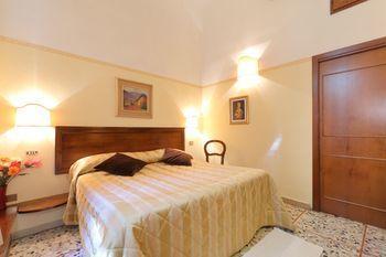 Affittacamere Residenza Th Battistero