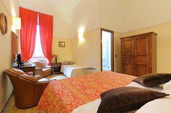 Affittacamere Residenza Th Battistero 2*