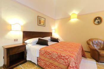 Residenza Th Battistero