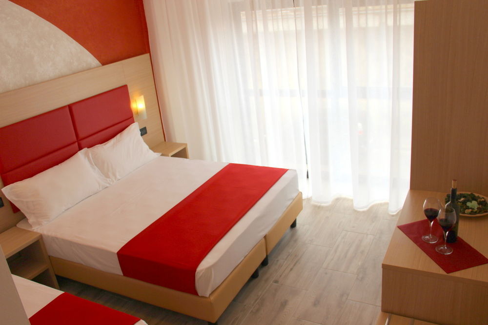 Luxor 3* Florence