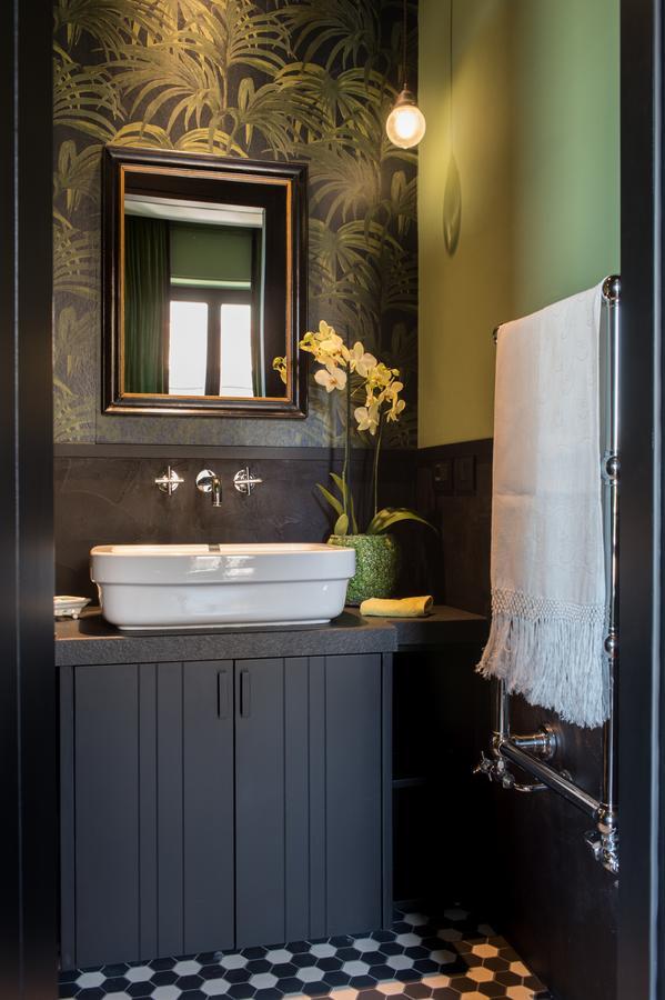 Velona's Jungle Luxury Bed & Breakfast
