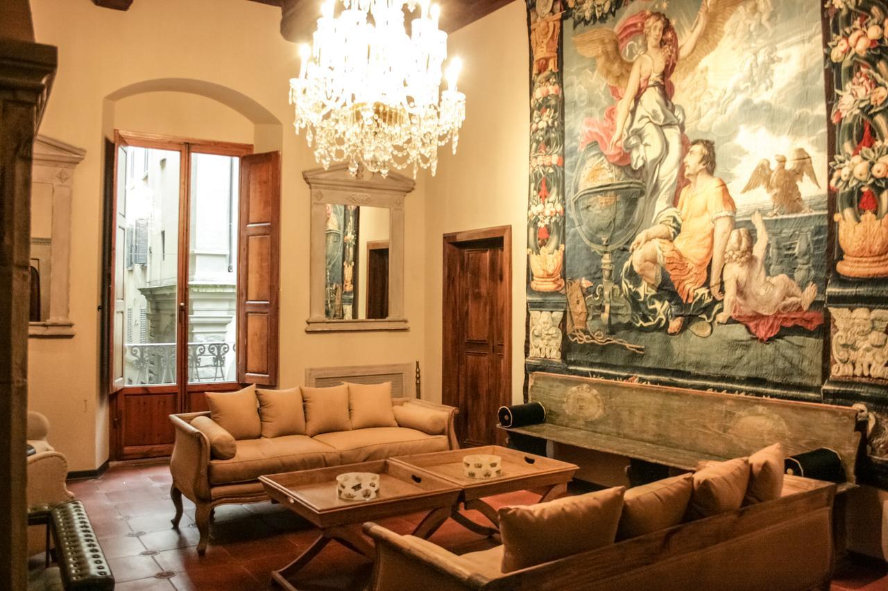 Apartment Palazzo Gallery - The Tuscan Collection *