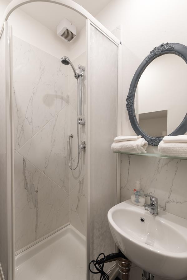 Roommo Accademia