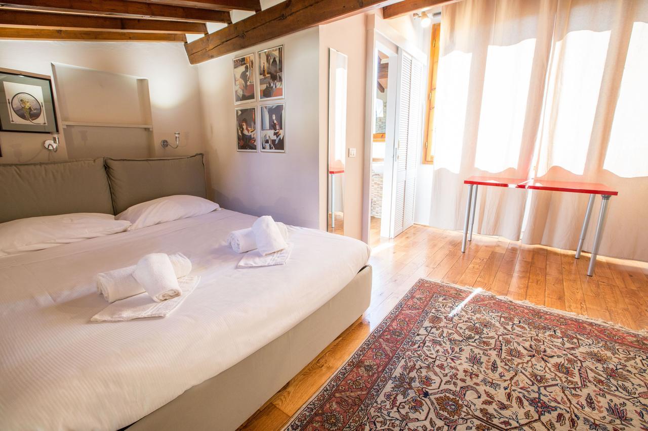 Bohemienne Penthouse Apartment *