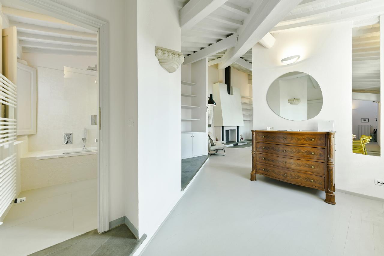 Sunset Apartment *
