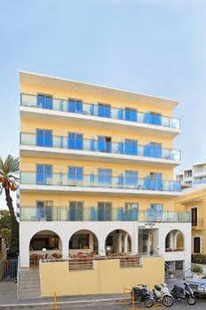 Hotel Enza 2*