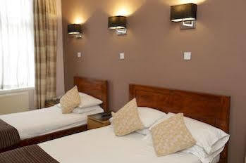 Ariston Hotel