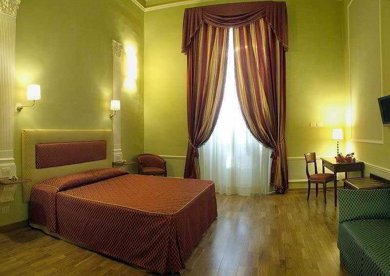 Hotel Bretagna Heritage - Alfieri Collezione 4*