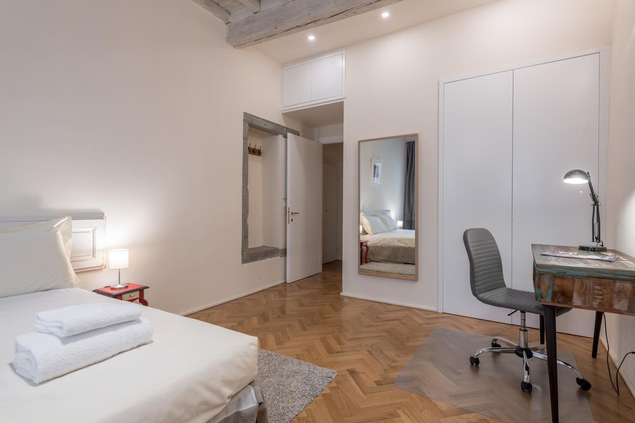 Romantic Novella By Mmega Apartment Florence