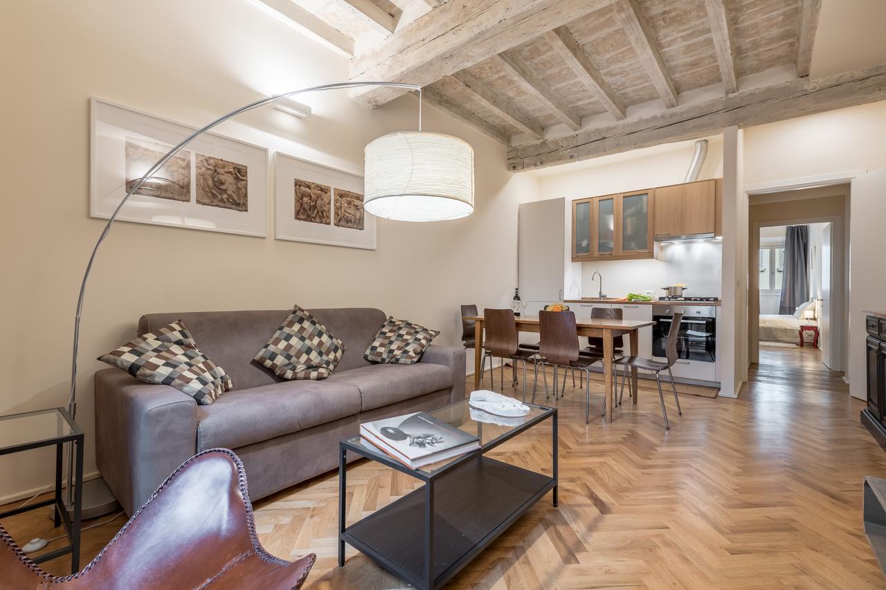 Romantic Novella By Mmega Apartment Florence