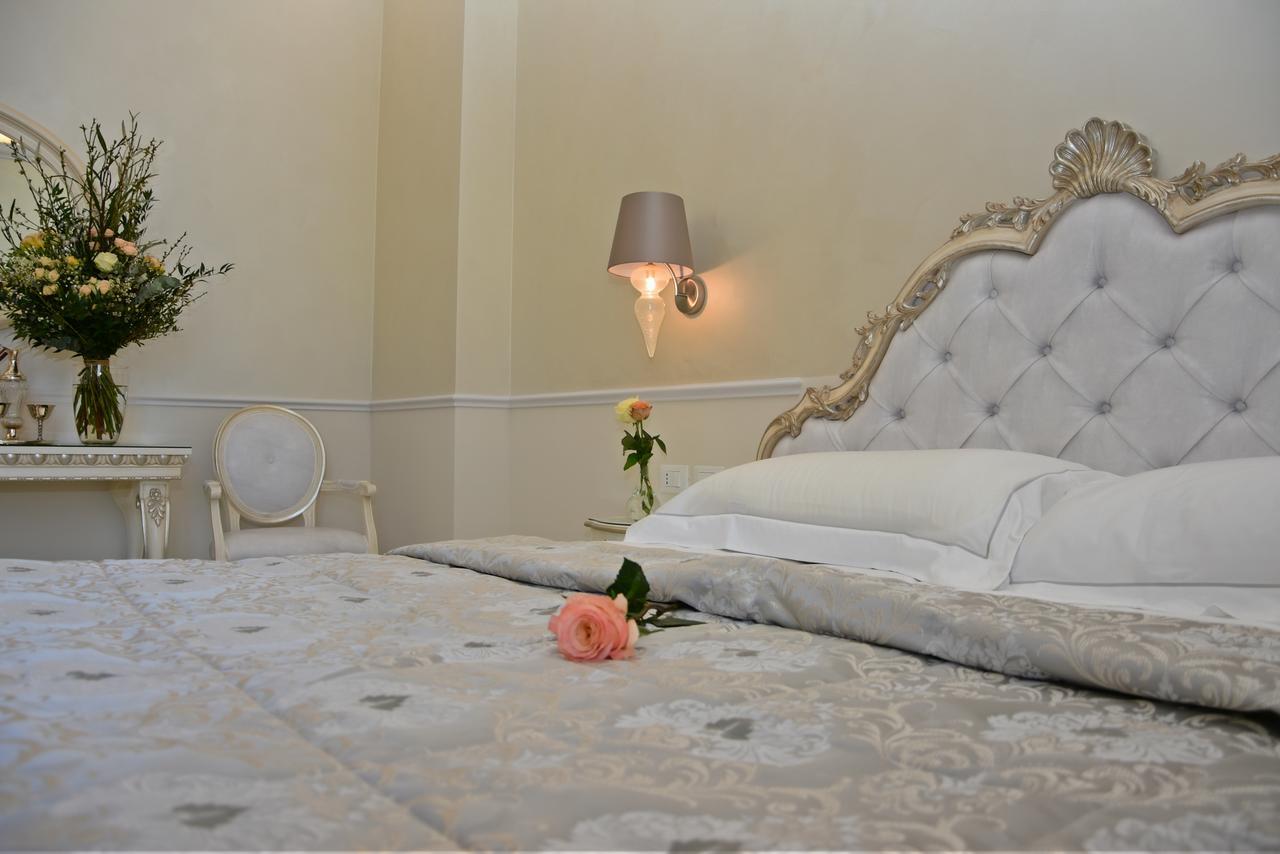 The Moon Boutique & Hotel