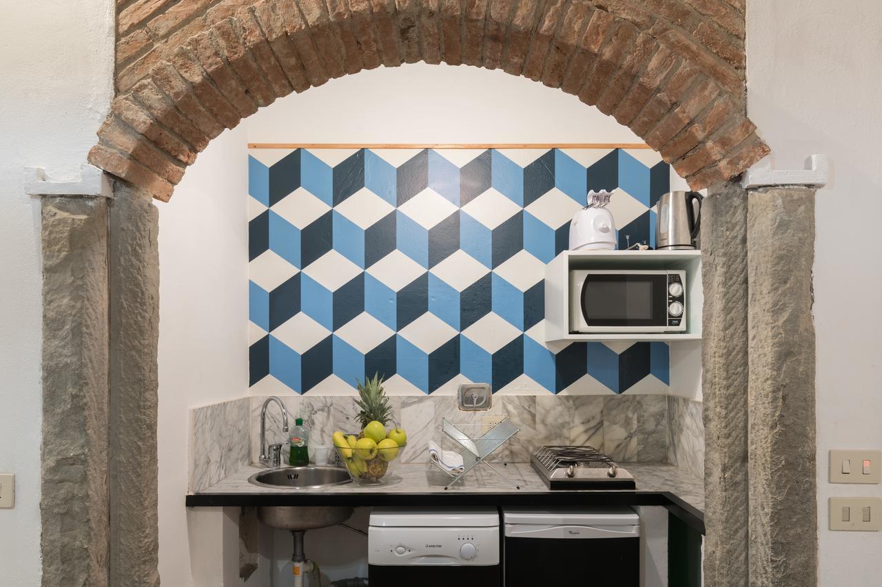 Apartment F7 - Santa Croce One Bedroom Flat For 2 Or 3 Guests Florence