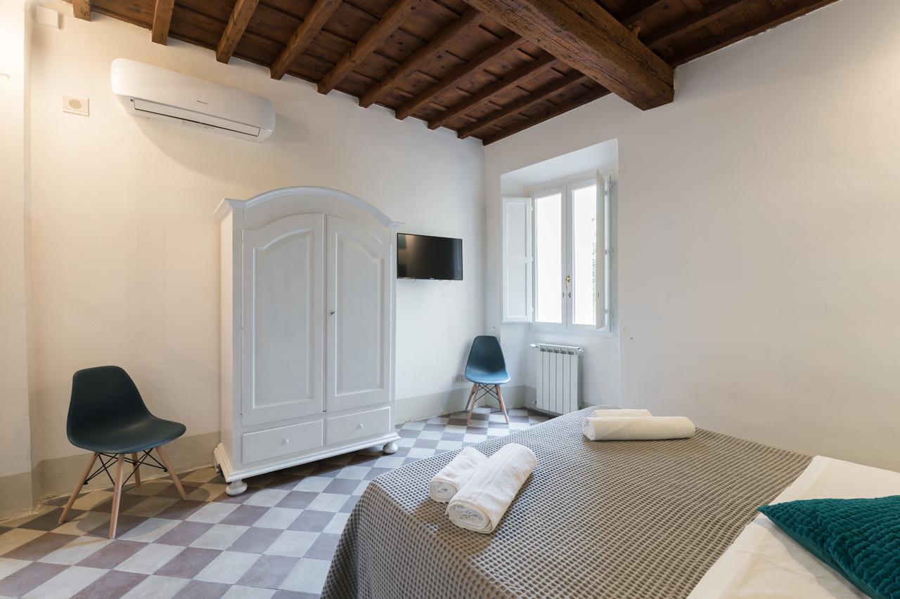 F6 - Santa Croce One Bedroom Flat For 2 Or 3 Guests