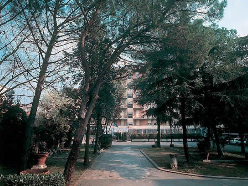 Auto Park Hotel 3*